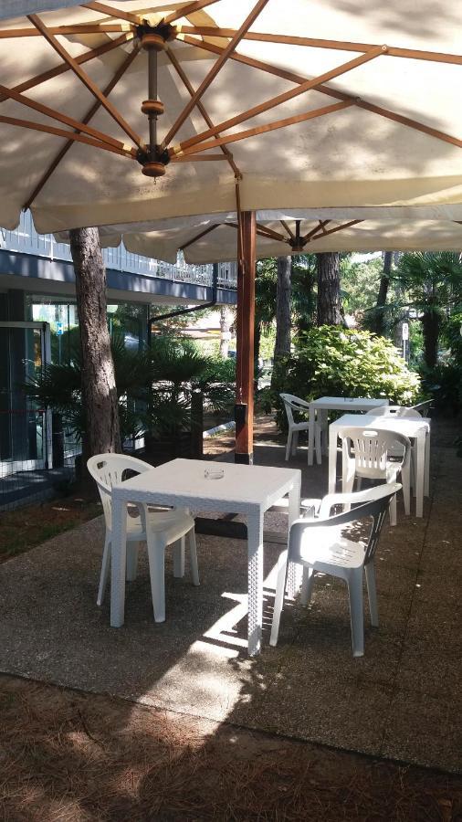 G/Hotel Lignano Lignano Sabbiadoro Exterior foto